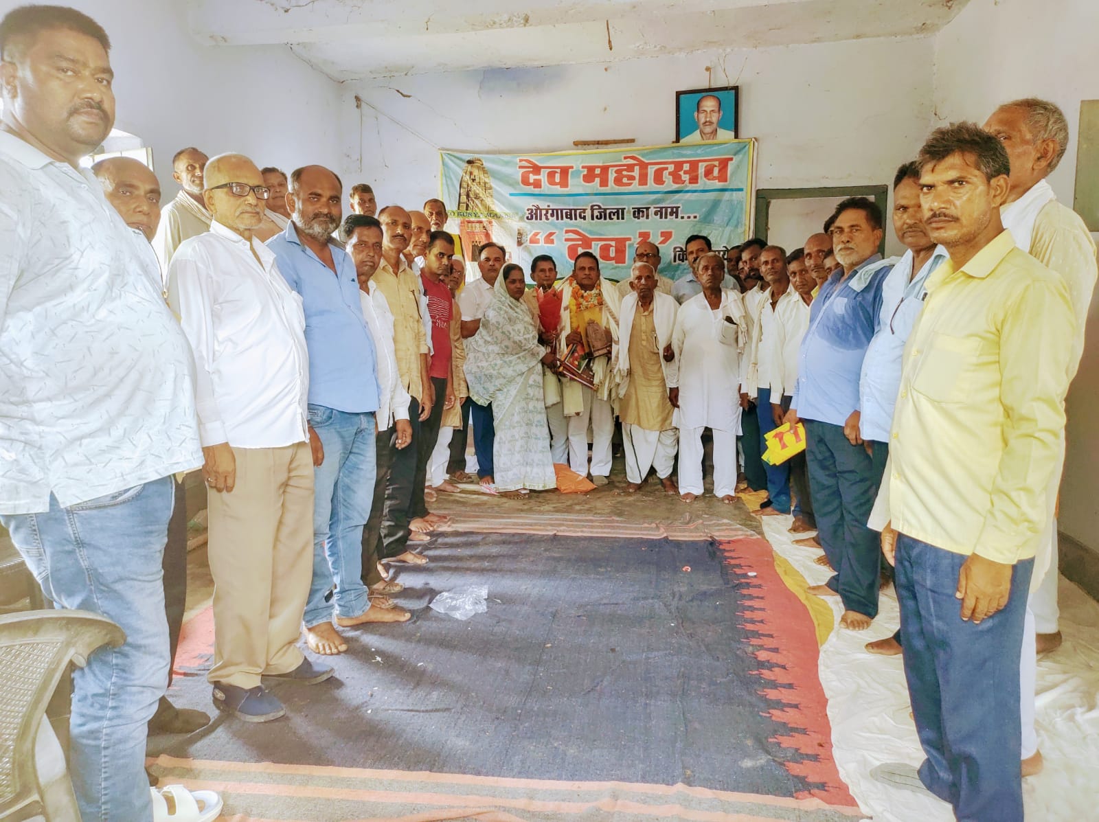 28 महोत्सवों की पहचान गढ़ने वाले सिद्धेश्वर विद्यार्थी सम्मानित,‘गिनीज वर्ल्ड रिकॉर्ड’ में नाम दर्ज कराने की मांग